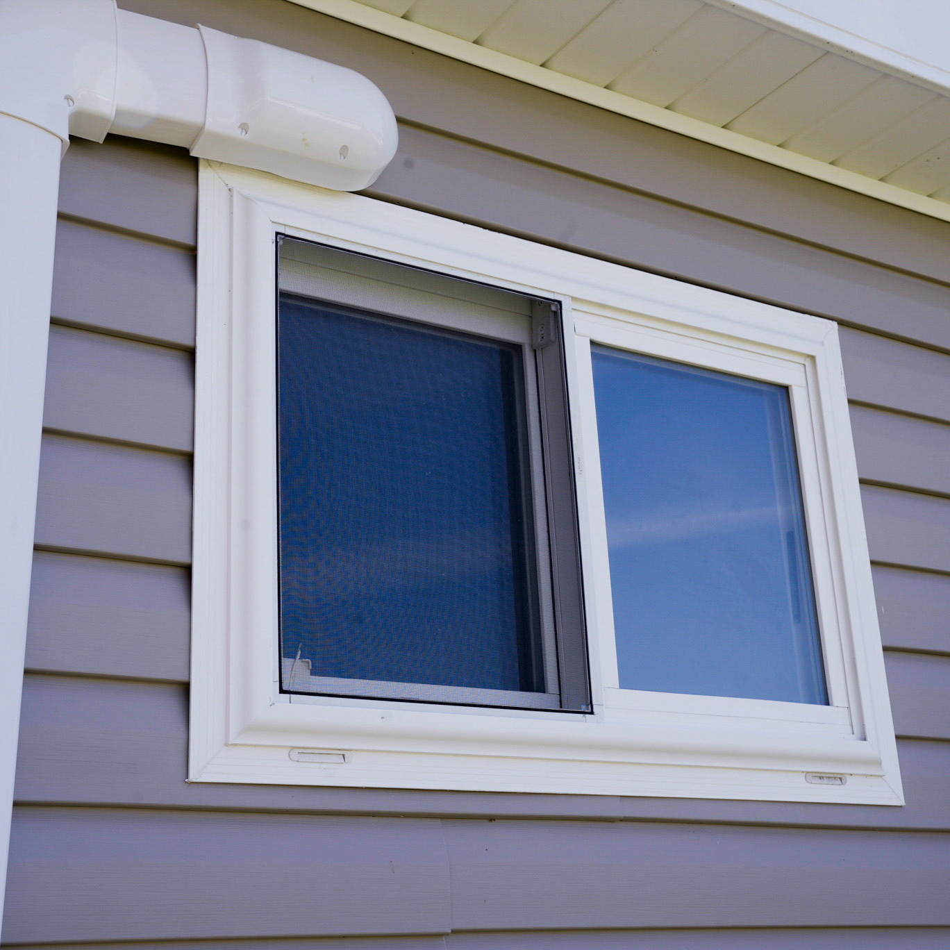new double-pane windows on a manufactured home in Brandon